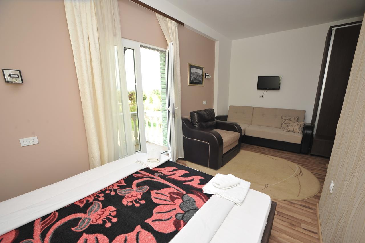 Hotel Zeleni Vir Nis Luaran gambar