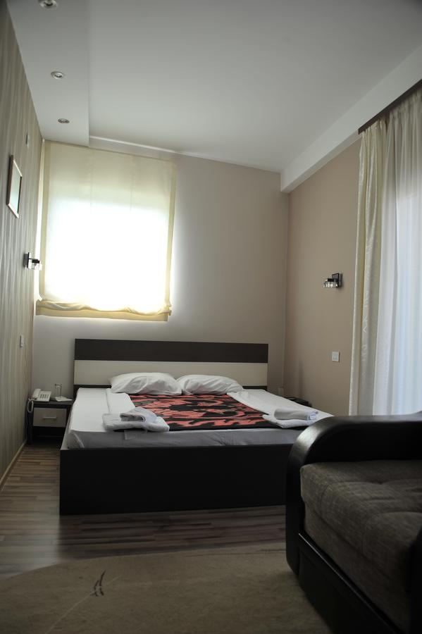 Hotel Zeleni Vir Nis Luaran gambar