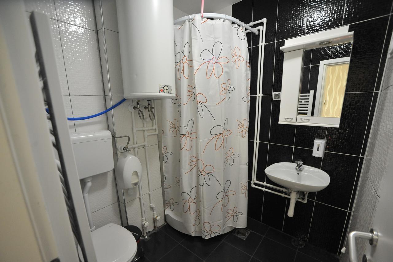 Hotel Zeleni Vir Nis Luaran gambar