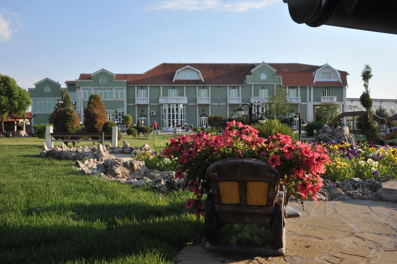 Hotel Zeleni Vir Nis Luaran gambar