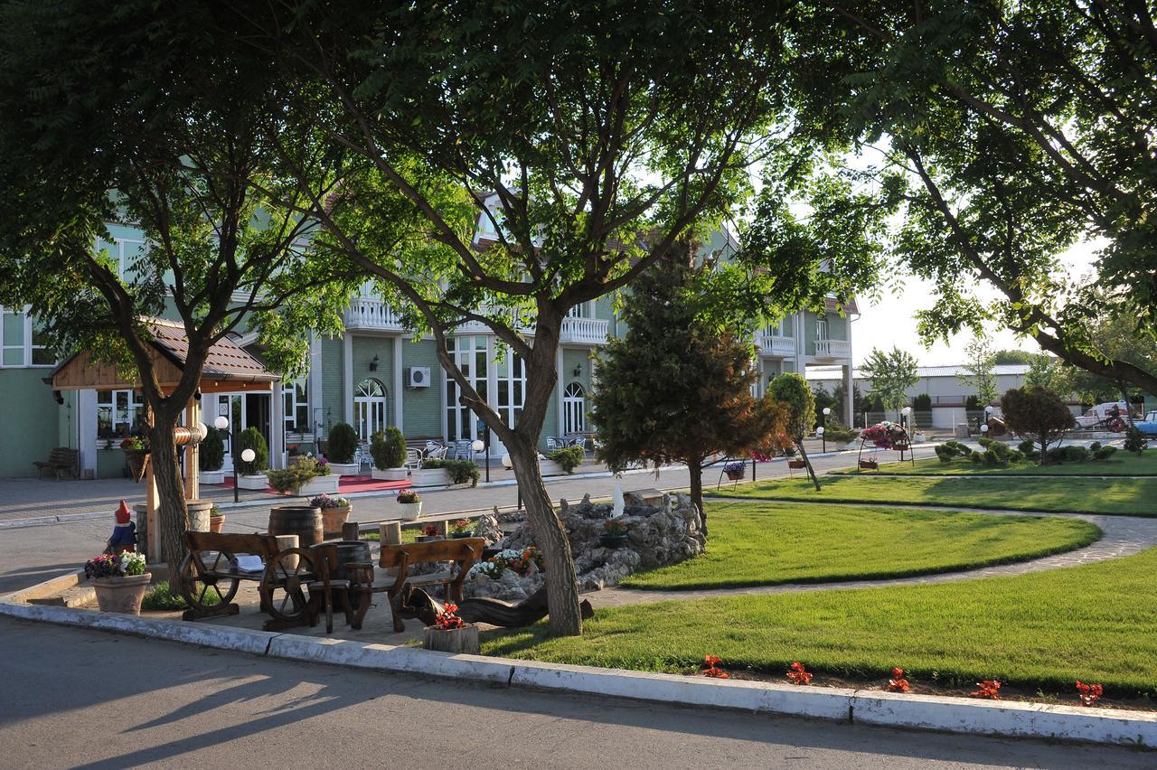 Hotel Zeleni Vir Nis Luaran gambar