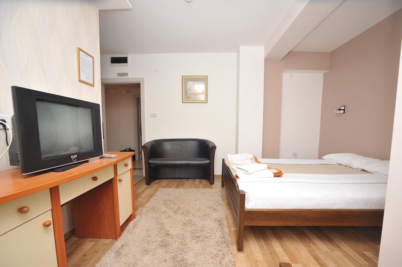 Hotel Zeleni Vir Nis Bilik gambar