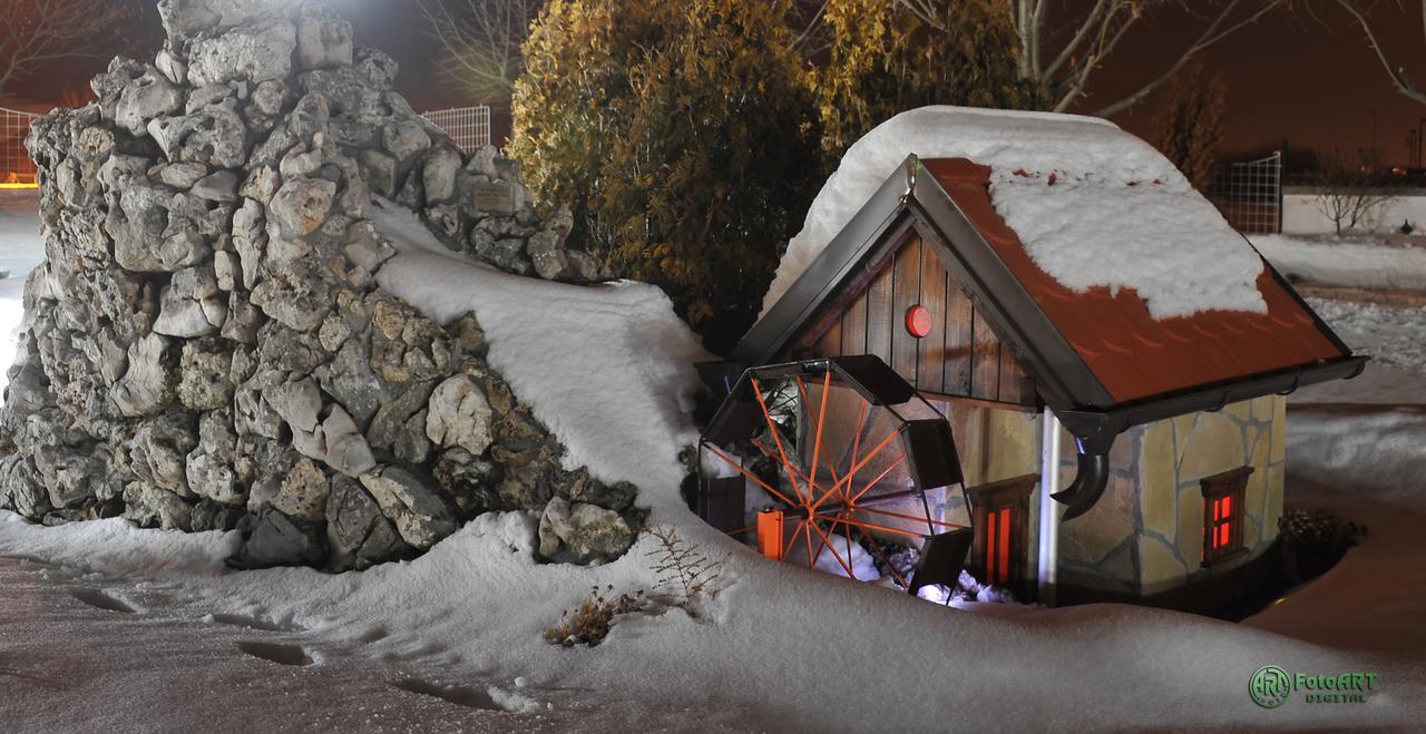 Hotel Zeleni Vir Nis Luaran gambar